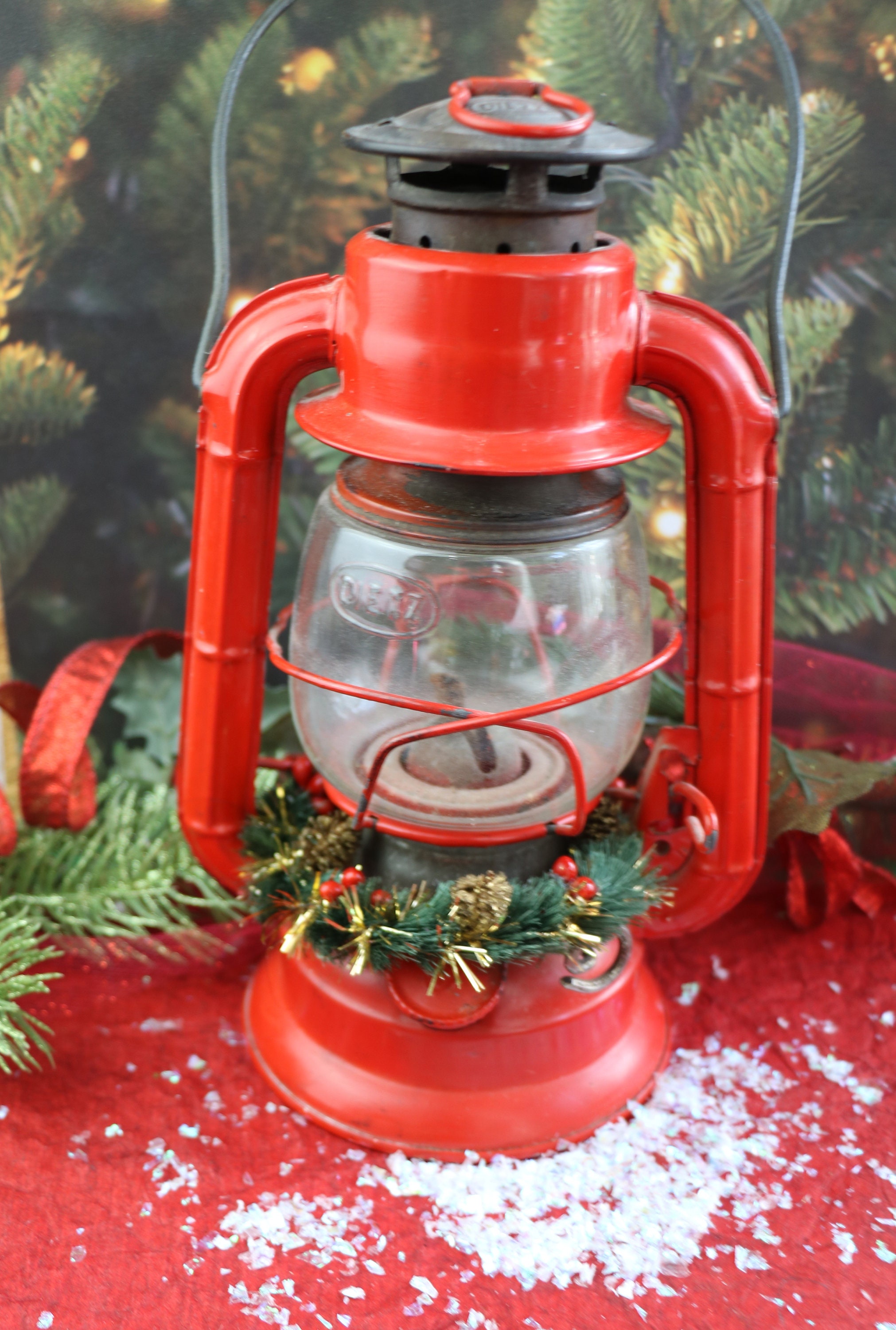 Vintage Dietz Lantern No. 50 Decorated for the Holidays - Etsy