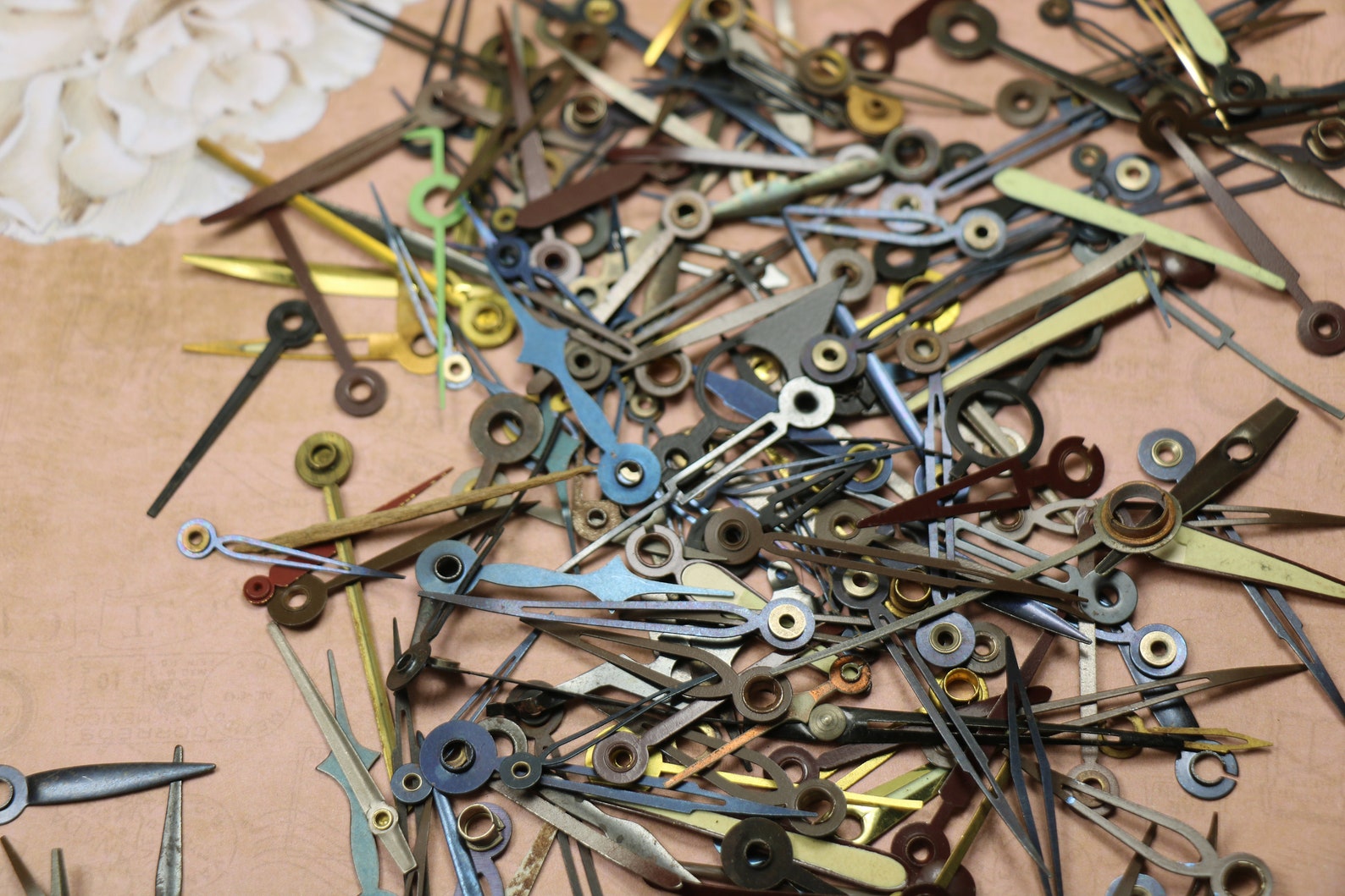 10 Random Vintage Small Clock Hands - Etsy
