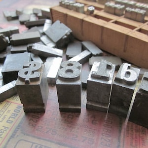 5 Vintage Metal Printer&#39;s Block Letters Alphabet