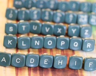 1 Vintage 1960's Plastic Typewriter Key