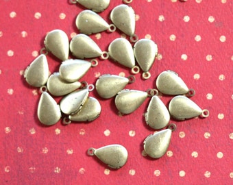 1 or 3 Vintage Small Brass Teardrop Lockets