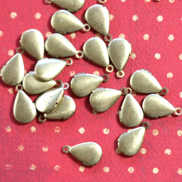 1 or 3 Vintage Small Brass Teardrop Lockets