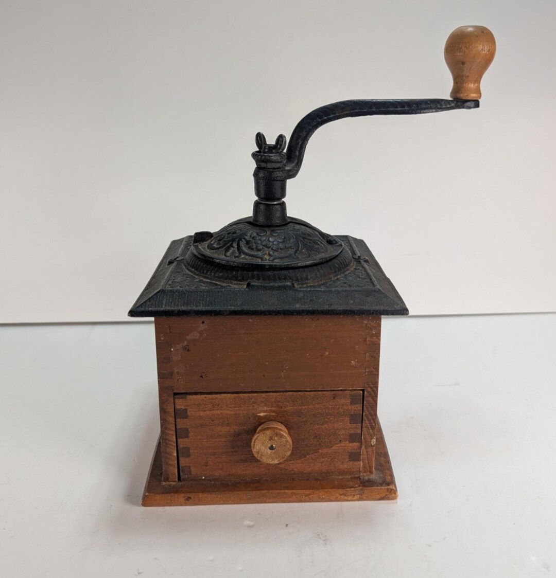 Vtg Wood Coffee Grinder Hand Crank Ornate Cast Iron Top Drawer Dovetail ...