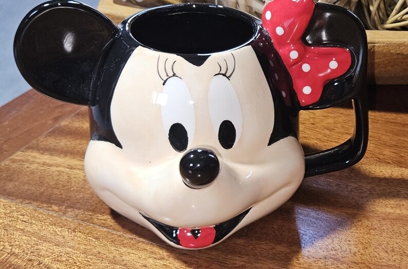 Vtg Disney Minnie Mouse Coffee Mug Super Cute image 8