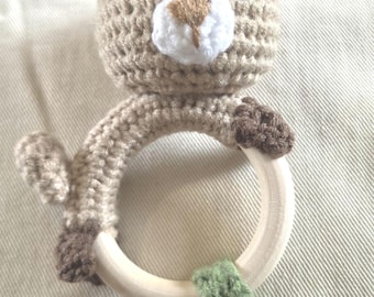 Sonajero de oso de ganchillo personalizado, caja de regalo para baby shower.