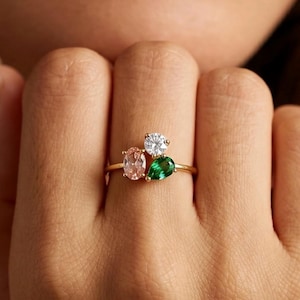 Benutzerdefinierte Birthstone Familie Ring, Smaragd 3 Birthstone Cluster Ring, personalisierte Gold Mom Ring, Dreifach Birthstone Ring, Muttertagsgeschenk für Sie