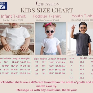 Puede incluir: Una tabla de tallas para ni&ntilde;os de Giftsylion, con camisetas para beb&eacute;s, ni&ntilde;os peque&ntilde;os y j&oacute;venes. La tabla incluye medidas de talla, ancho, largo y peso. El texto "MADE IN USA" est&aacute; en la esquina superior izquierda.