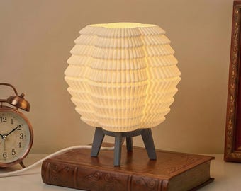 Lotus-tafellamp: moderne verlichting uit het midden van de eeuw voor een gezellig interieur