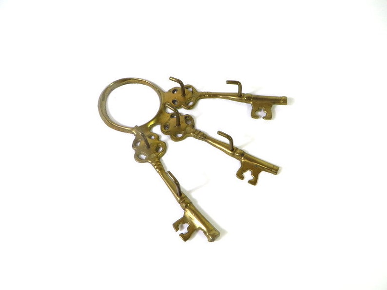Vintgage Brass Key Holder Wall Key Holder With Skeleton Keys Etsy