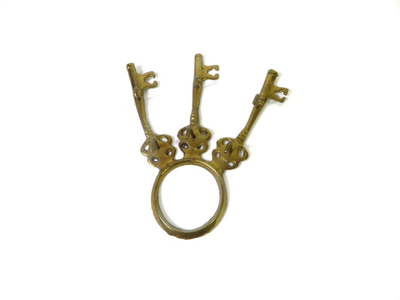 Vintgage Brass Key Holder Wall Key Holder With Skeleton Keys Etsy