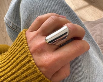 Verstellbarer minimalistischer Edelstahlring