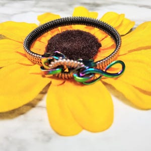Rose Gold Zipper Fidget Bracelet: Sensory Toy for Neurodivergent Kids & Adults