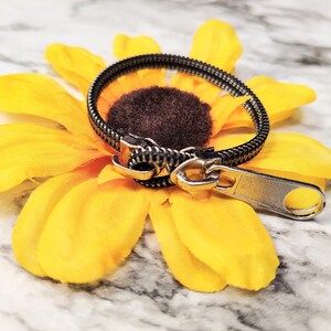 Gunmetal Zipper Fidget Bracelet: Sensory Calming Toy
