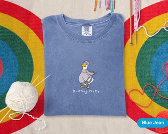 Goose Knitting Shirt – Knitting Pretty Minimalist Tee – Gift for Knitter