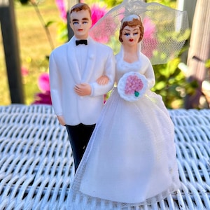 Vintage Bride Groom Wedding Cake Topper: Ceramic Bridal Figurines, Fabric Veil Gown, Wilton Chicago