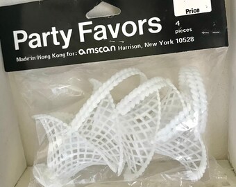 Vintage NOS Amscan Wedding Favors: Tiny White Plastic Baskets, Hong Kong Deadstock