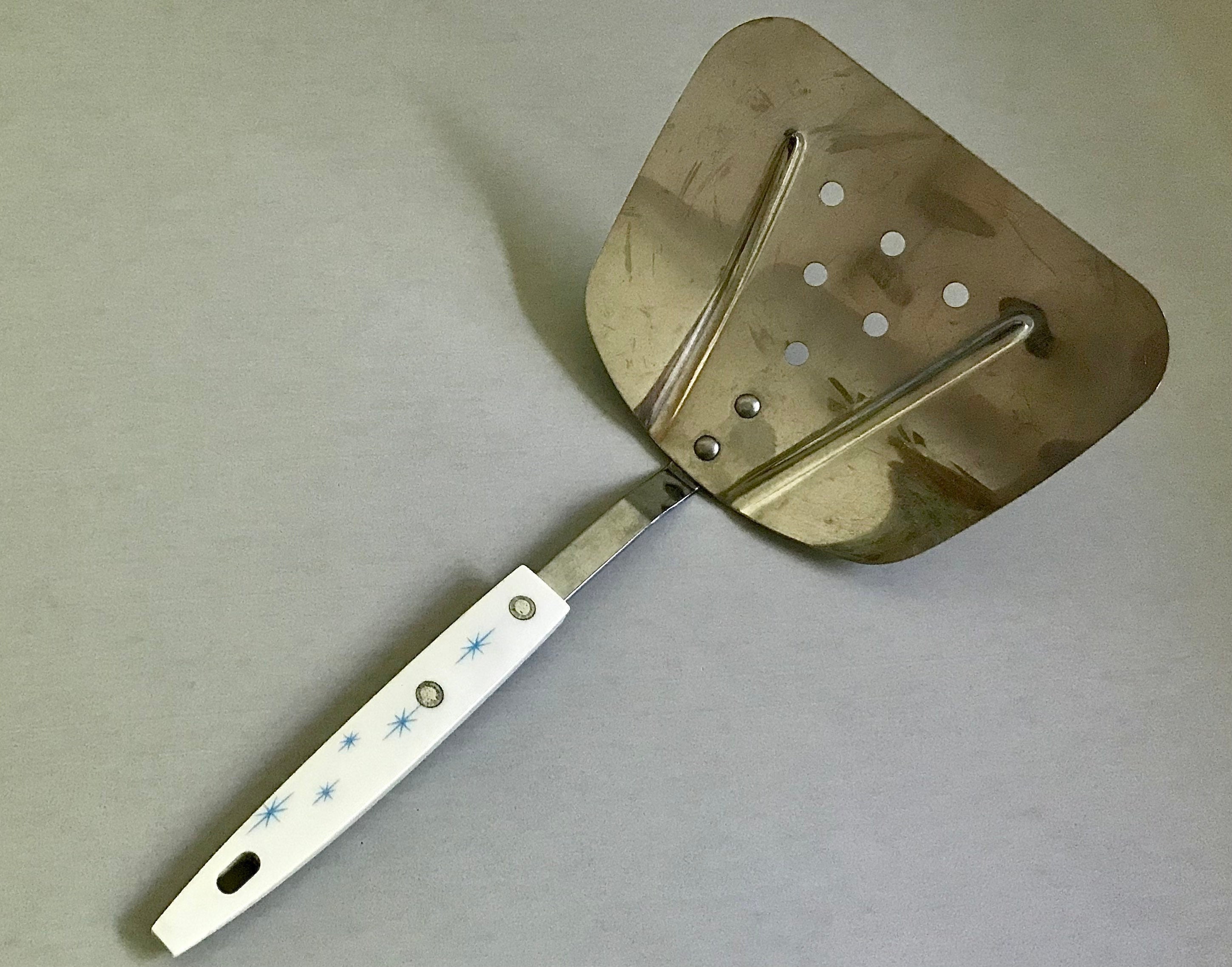 Vintage Stainless steel short spatula turner Daisy flower pattern