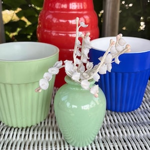 Jarrón vintage pequeño verde menta SOLAMENTE: horneado sobre vidrio