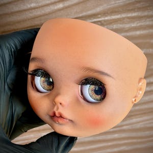 LaLha DOLL – OOAK Art Doll | Hand-Painted Custom Blythe with Unique Faceplate & Eyechips image 13
