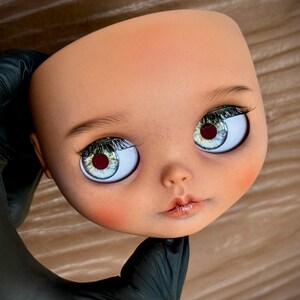LaLha DOLL – OOAK Art Doll | Hand-Painted Custom Blythe with Unique Faceplate & Eyechips image 15