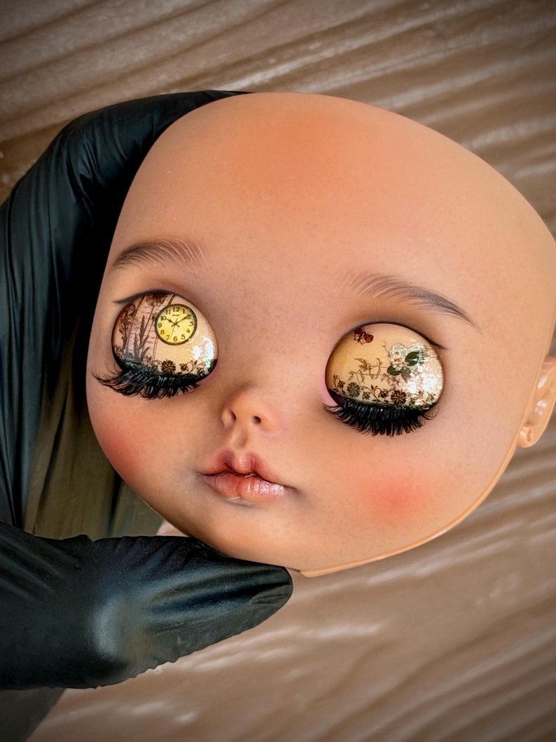 LaLha DOLL – OOAK Art Doll | Hand-Painted Custom Blythe with Unique Faceplate & Eyechips image 5