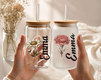 Copo de café gelado personalizado com estampa floral, copo de vidro personalizado com tampa e canudo, presente para madrinhas, copo de vidro para despedida de solteira, pedido de madrinha.