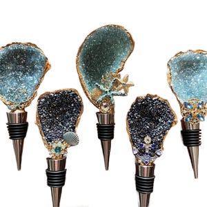 Coastal Oyster Wine Bottle Stopper, Crushed Glass with Jewel