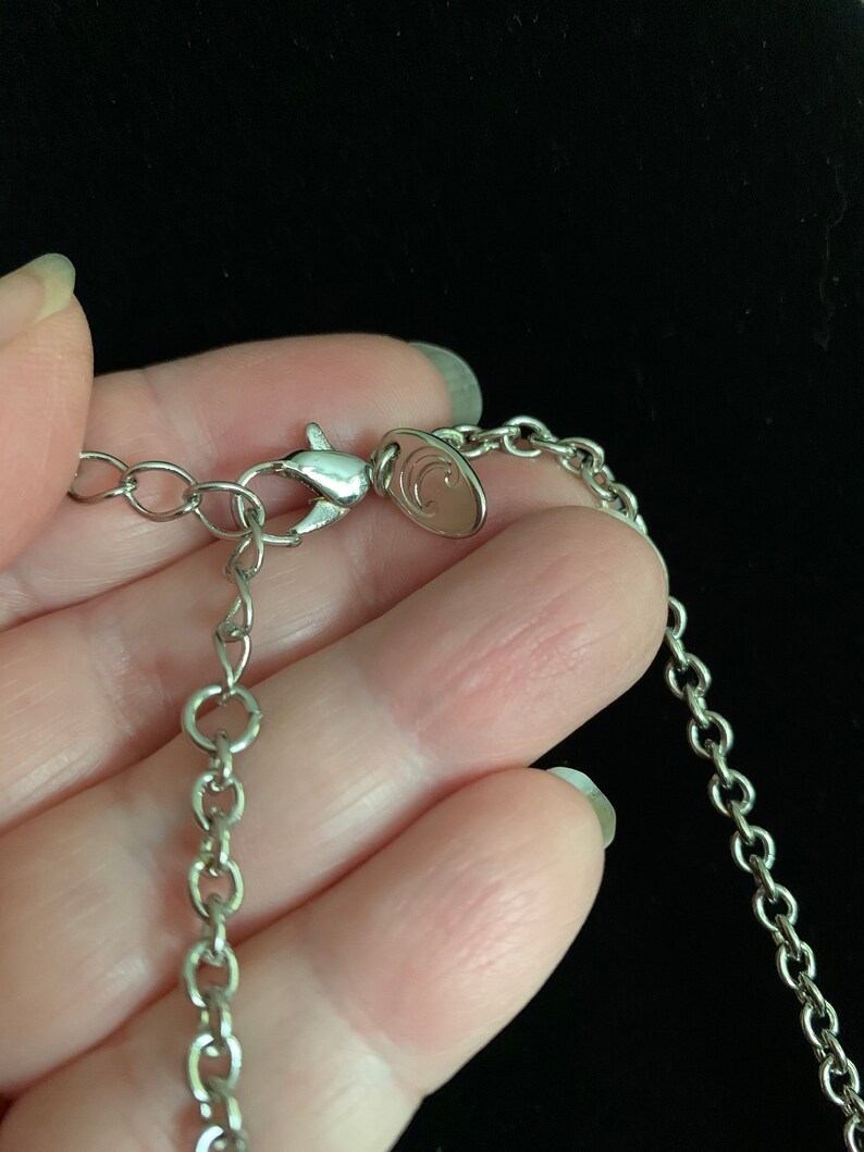 Merymak Free Shipping, Green Acrylic Rhinestone Statement Necklace on a Silver Tone Chain