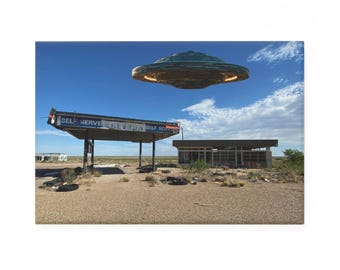 UFO über Wüstenruinen, rechteckiger Magnet