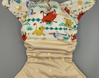 Pañal de tela SassyCloth, talla única, de bolsillo, con estampado de algodón del Rey León (3 unidades). Hecho a pedido.