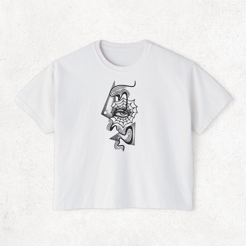 Abstract Art Boxy Tee: Women's Graphic Design Cotton Shirt imagem 7