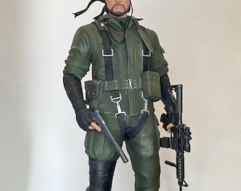 メタルギアソリッド デルタ フィギュア、ネイキッド・スネーク