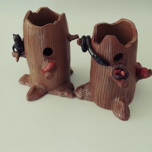 Robert Stevens Folk Pottery Tree Stump Vases with Bear, Snake, Bird & Nest (2008 Early Works) – Signed