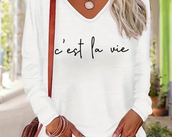 Camiseta con cuello en V C'est La Vie: camiseta de manga larga suave y elástica