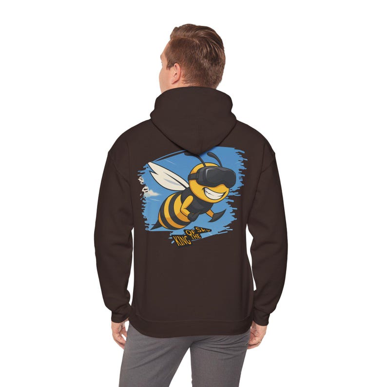 Sudadera con capucha unisex divertida de piloto de dron FPV, regalo de carreras de drones, sudadera con capucha de cuadricóptero, sudadera para amantes de los drones, entusiasta de los drones. imagen 9