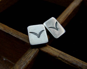 bird silhouette studs, silver bird small earrings