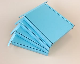 Large Letter Medium Size Shipping Box: Corrugated Blue Mailbox Delivery (12.3x16.3x2.2cm)