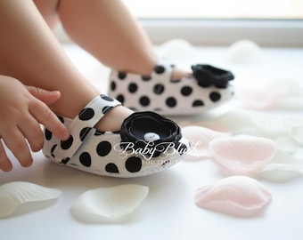 Black White Polka Dot Baby Shoes, Infant Girl Ballerina Slippers (Photo Outfit)