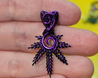 Pre-Order Customizable Cannabis Leaf Pendant(please read beliw)
