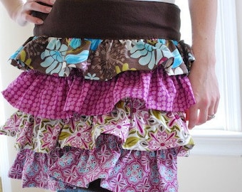 pretty Ruffled Apron Pattern with Pockets, The Sydnee Apron
