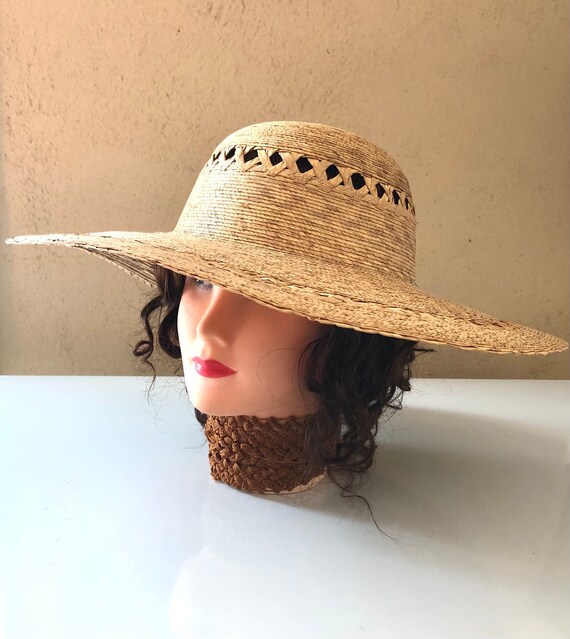 Wide Brimmed Hat Straw Natural Fiber Weave Sun Ha… - image 2