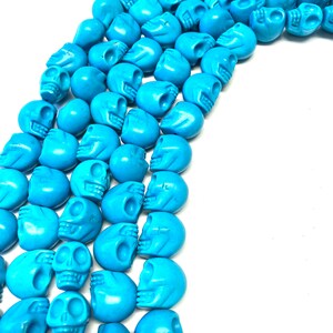 Caribbean Blue Skull Beads Howlite Skulls 18mm Jewel Tone Color Full Strand 22 Beads Per Strand Rare Topaz Blue Colors RBC