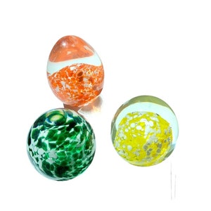 Confetti Speckle Art Glass Paperweight Vintage Figurine Your Choice Orange Yellow Or Green