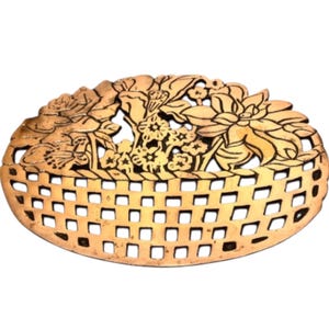 Old Dutch Design Large Copper Trivet Floral Basket of Flowers Kitchen Wall Hanging 1983