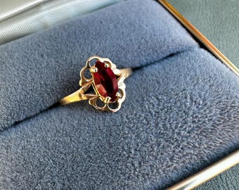 Vintage 10k Marquise Solitaire Ring | Red Crystal | Size 6.25