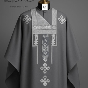 Conjunto africano de tres piezas para hombre hecho a mano: camisa y pantalones agbada