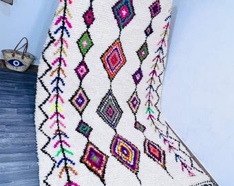 Handmade Moroccan Azilal Rug: Berber Wool, Boho Décor