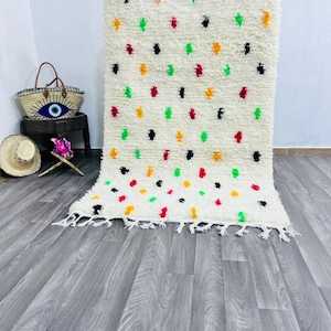 Tapis marocain en laine fait main : Tapis Boujad tissé bohème