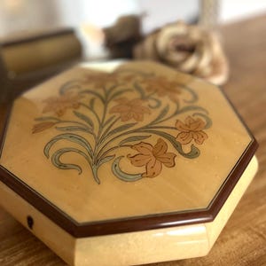 Vintage Mid Century MCM, Italian Reuge Sorrento Musical Jewelry Box, (non working)