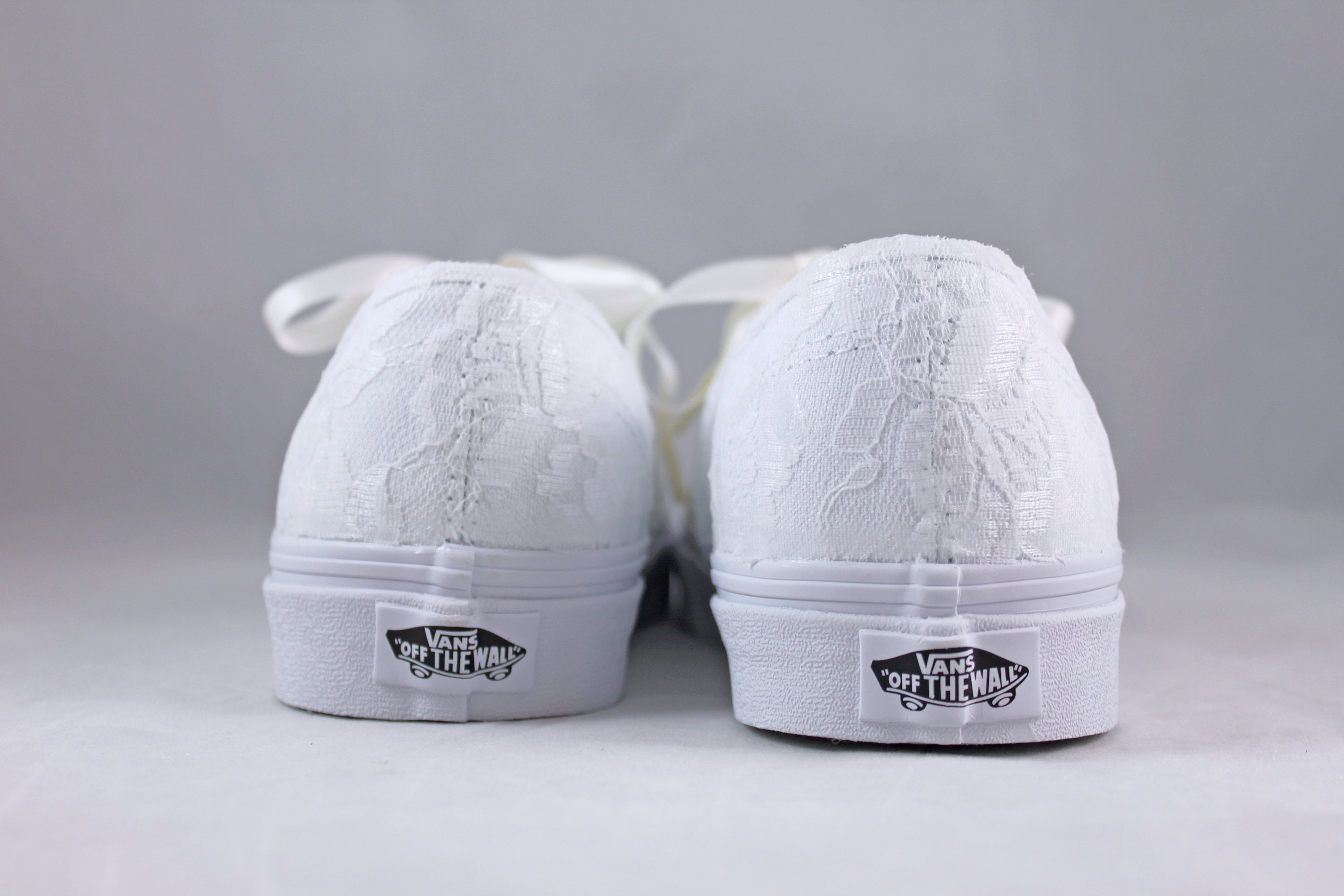 white vans laces